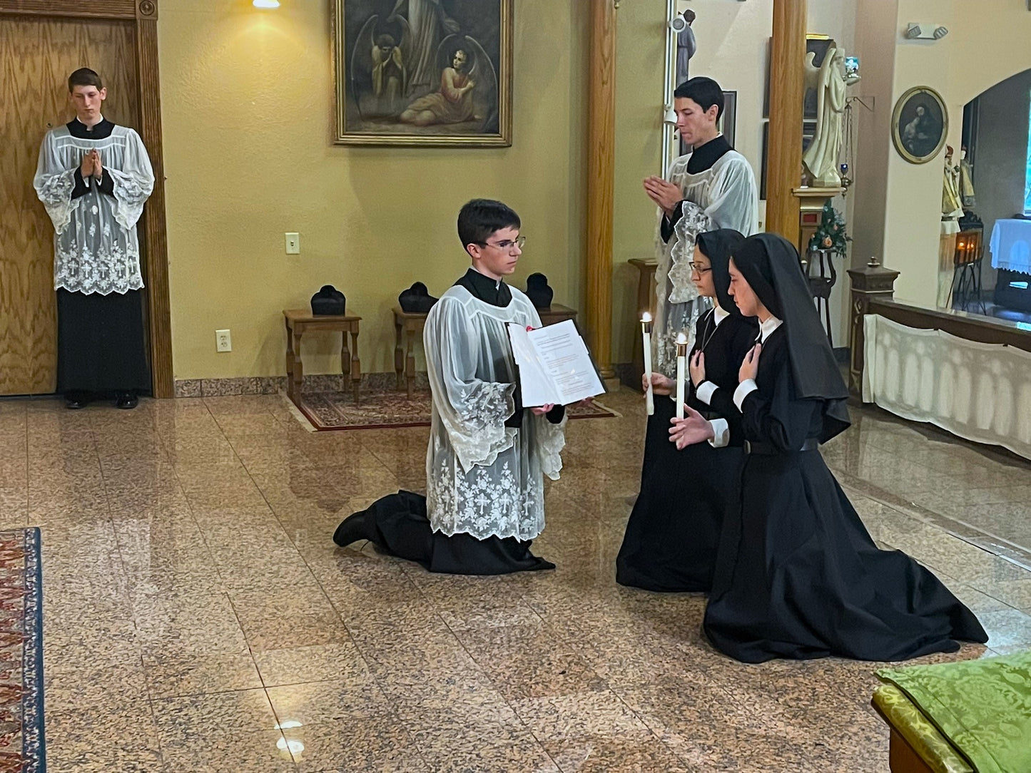 Support Oblates of the Holy Face