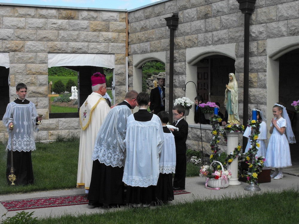 Enroll in Mother's Day Mass Remembrance