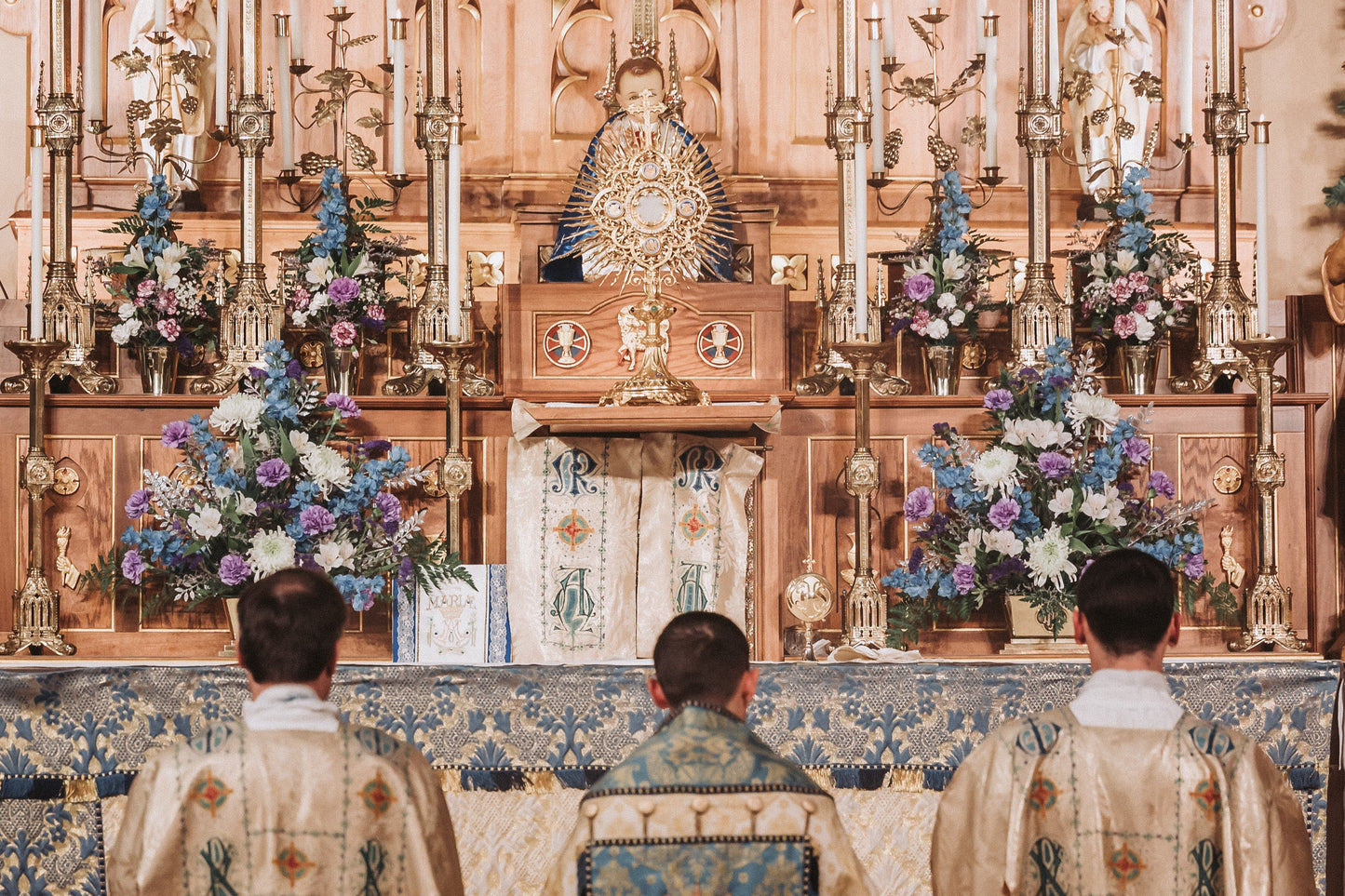 Webcasting the Traditional Liturgy to the World